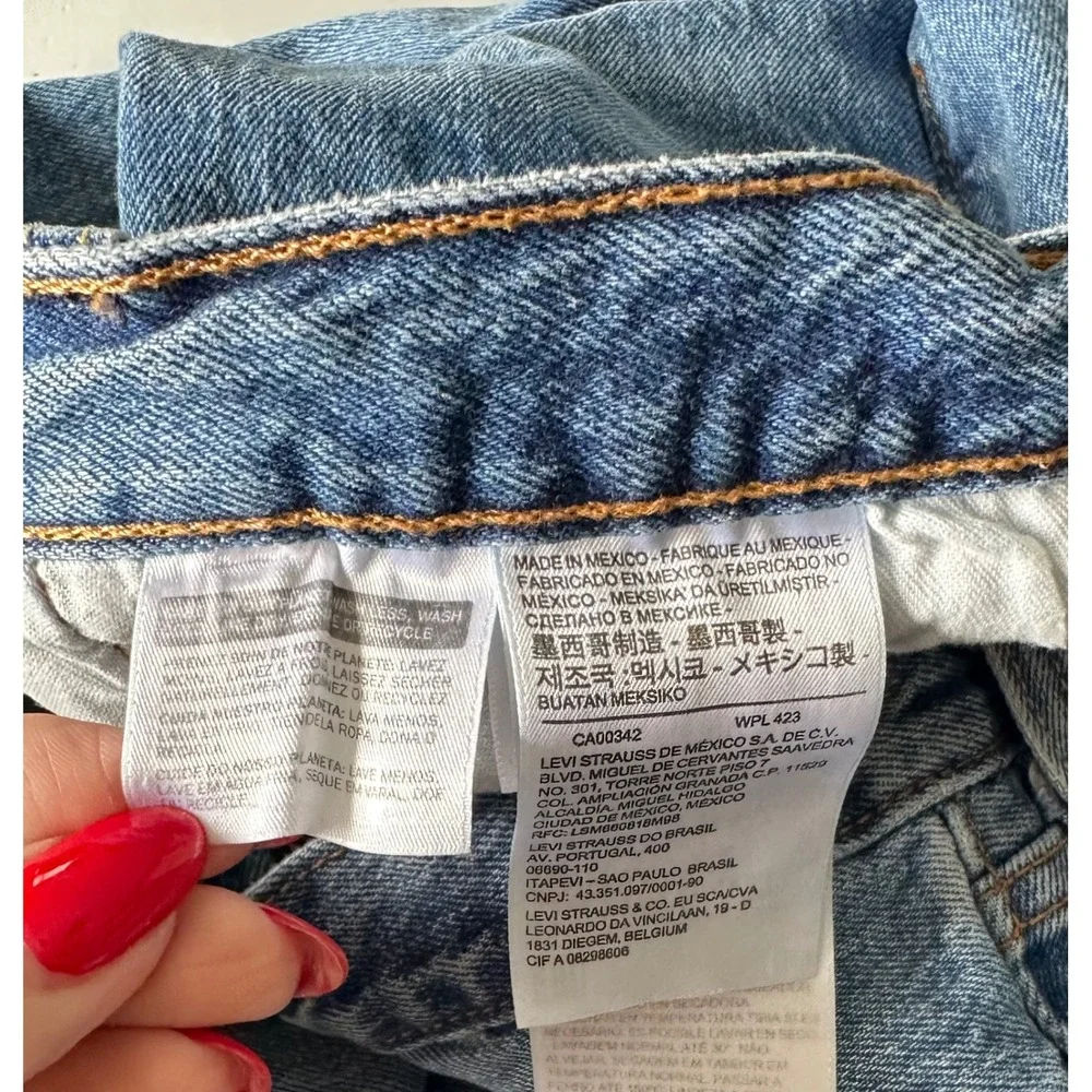 Levis 501 Original Fit Distressed Straight Leg Blue Jeans Mens W36
